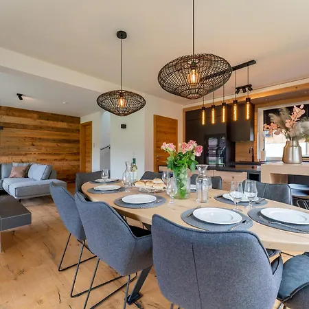 Mountain Alpinchique Nyaraló *