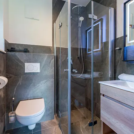 Mountain Alpinchique Sankt Lorenzen ob Murau