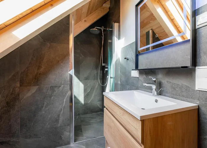 Mountain Alpinchique Sankt Lorenzen ob Murau